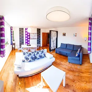 Apartmán Pod Sychrovem, Praha